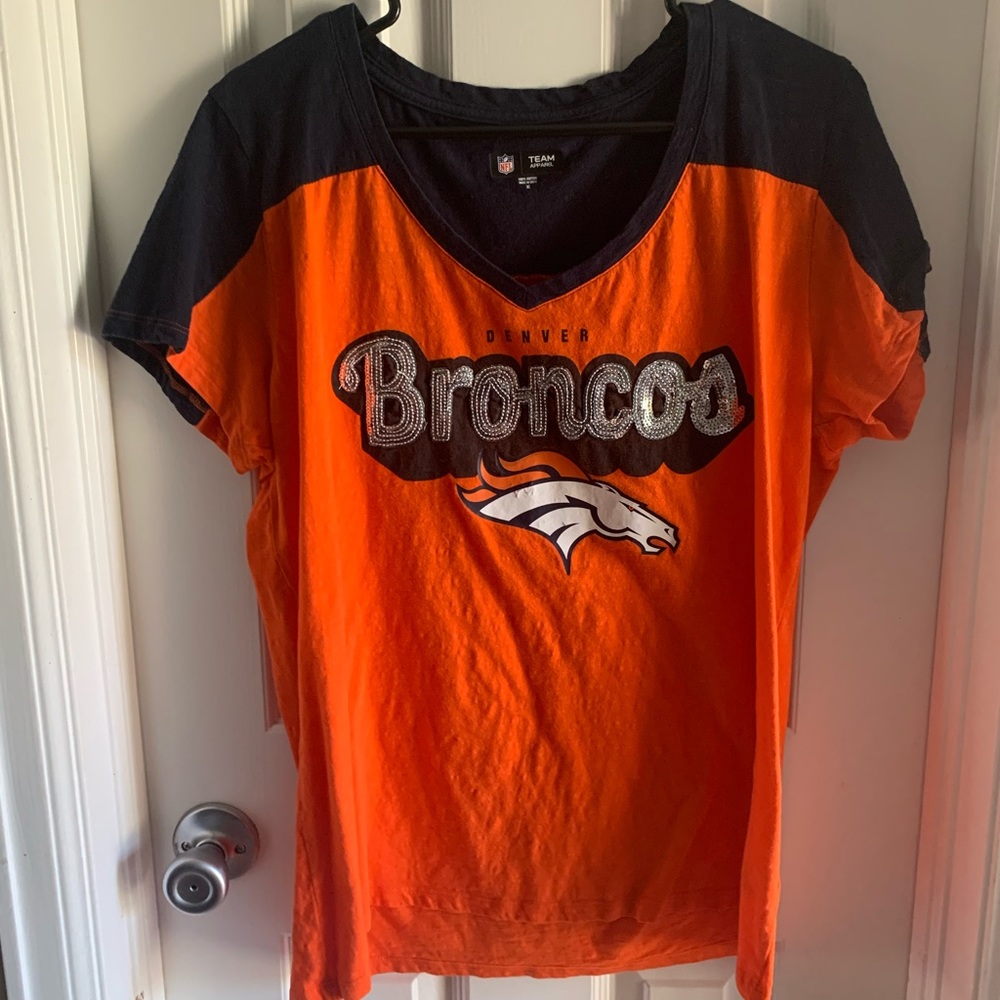 V-Neck Denver Broncos Shirt